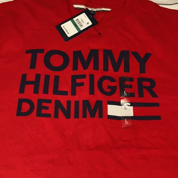 New Men’s Tommy Hilfiger Tee L Red - Picture 2 of 4